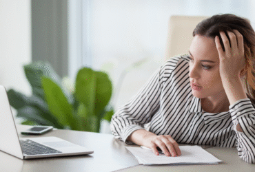 7 daily habits that keep people small, safe, and unsuccessful
