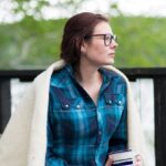 7 subtle habits of people who look successful but secretly feel empty inside