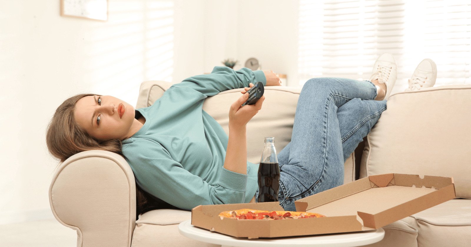 8 weekend habits that keep lazy people stuck in life without realizing it