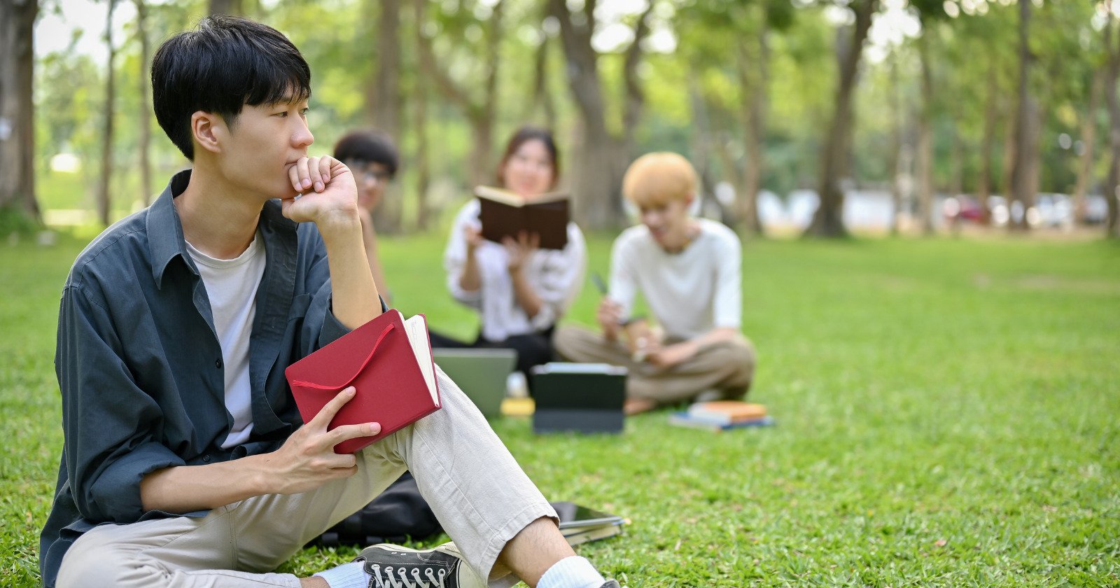 I used to wonder why I had no close friends. Then discovered these 4 subtle behaviors were keeping people at a distance.