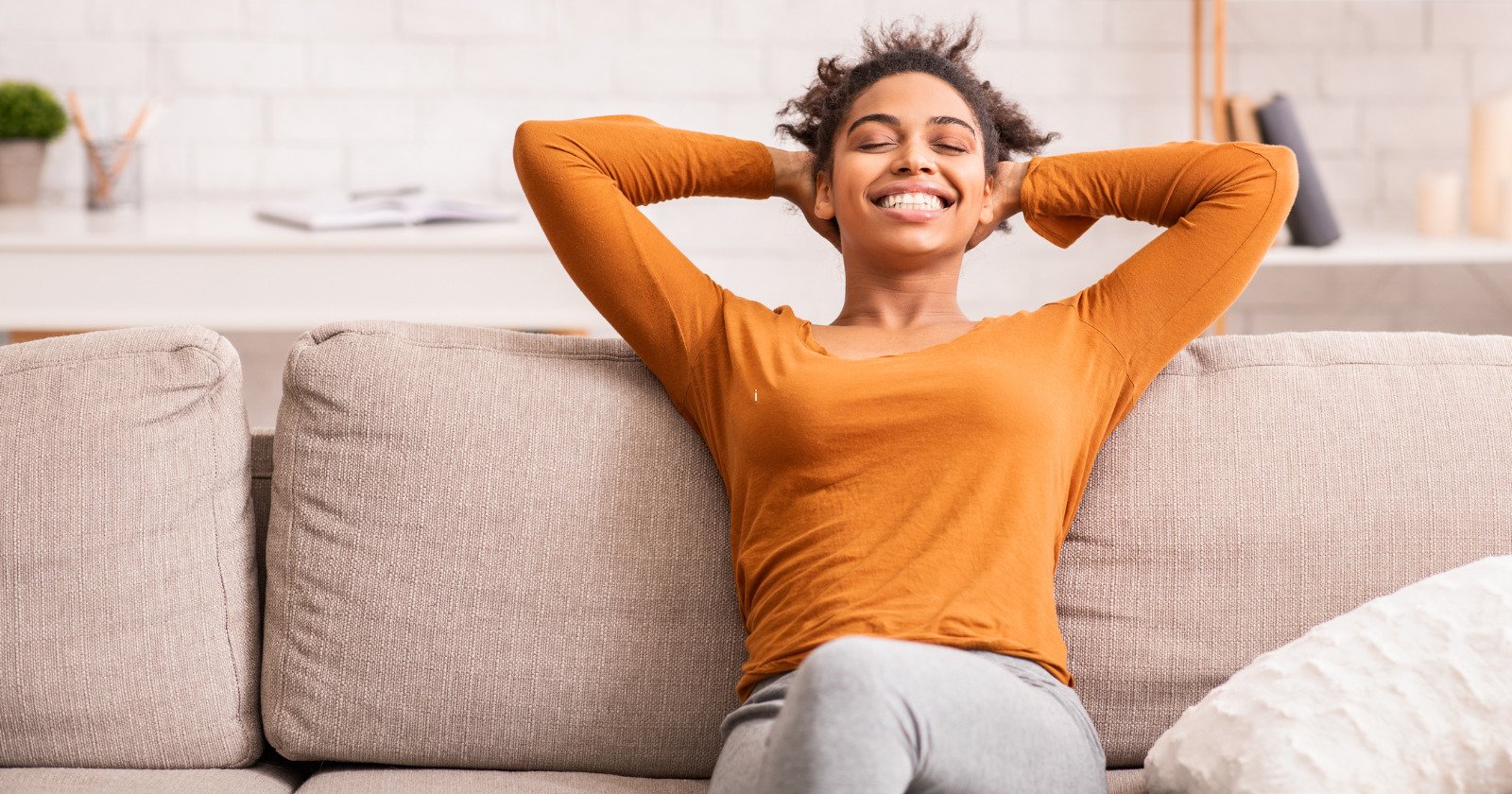 If someone displays these 7 behaviors, they probably have more money in the bank than they let on