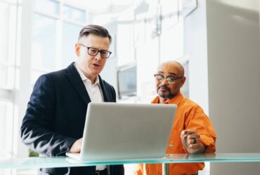 Jim Kouzes, Deb Calvert & Barry Posner: How To Be A Better Salesperson