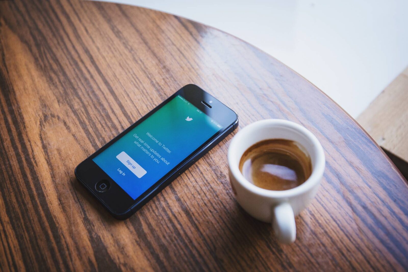 How to Set Up Your Twitter Brand Account the Right Way