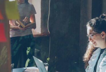 10 Professional Etiquette Habits That Still Matter in a Digital World - Joseph Liu