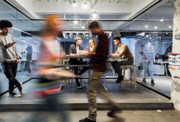 Why Speed Beats Perfection in Modern Marketing — and How Fast Teams Turn Early Launches Into Outsized Growth