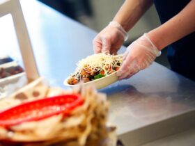 Chipotle Founder Steve Ells Launches New Sandwich Concept