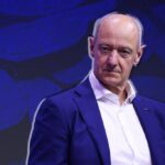 $251 Billion Siemens CEO Responds to Emails with Just 2 Letters
