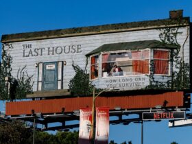 Netflix Stunt Put a Man Inside a Billboard for 24 Hours