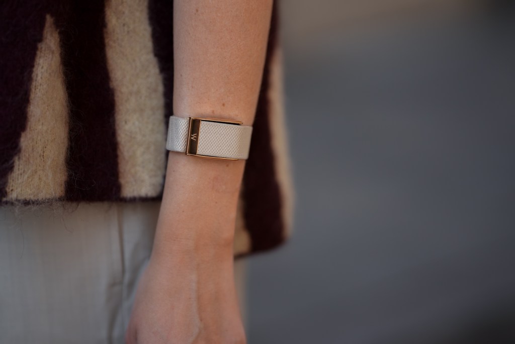 Apple Is Reportedly Planning to Challenge Oura, Whoop Devices