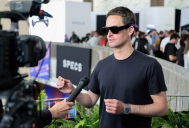 Snap CEO Spiegel Thinks You’ll Pay $2,195 for This Smart Device