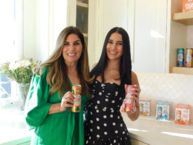 Mother and Daughter's Side Hustle Seeing $500,000 Within 1 Year